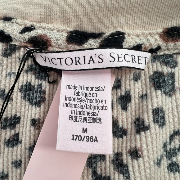 Victoria's Secret Women's Mini Thermal Sleepshirt Holiday Spotty Leo Medium NWT - Picture 6 of 7